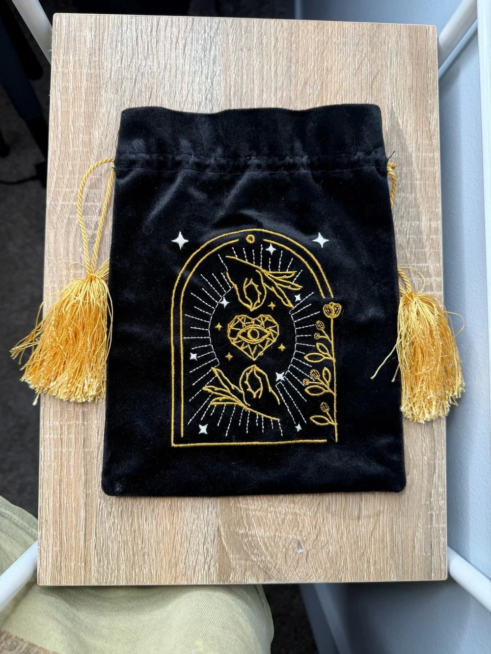 La Muci Velvet Tarot Bag